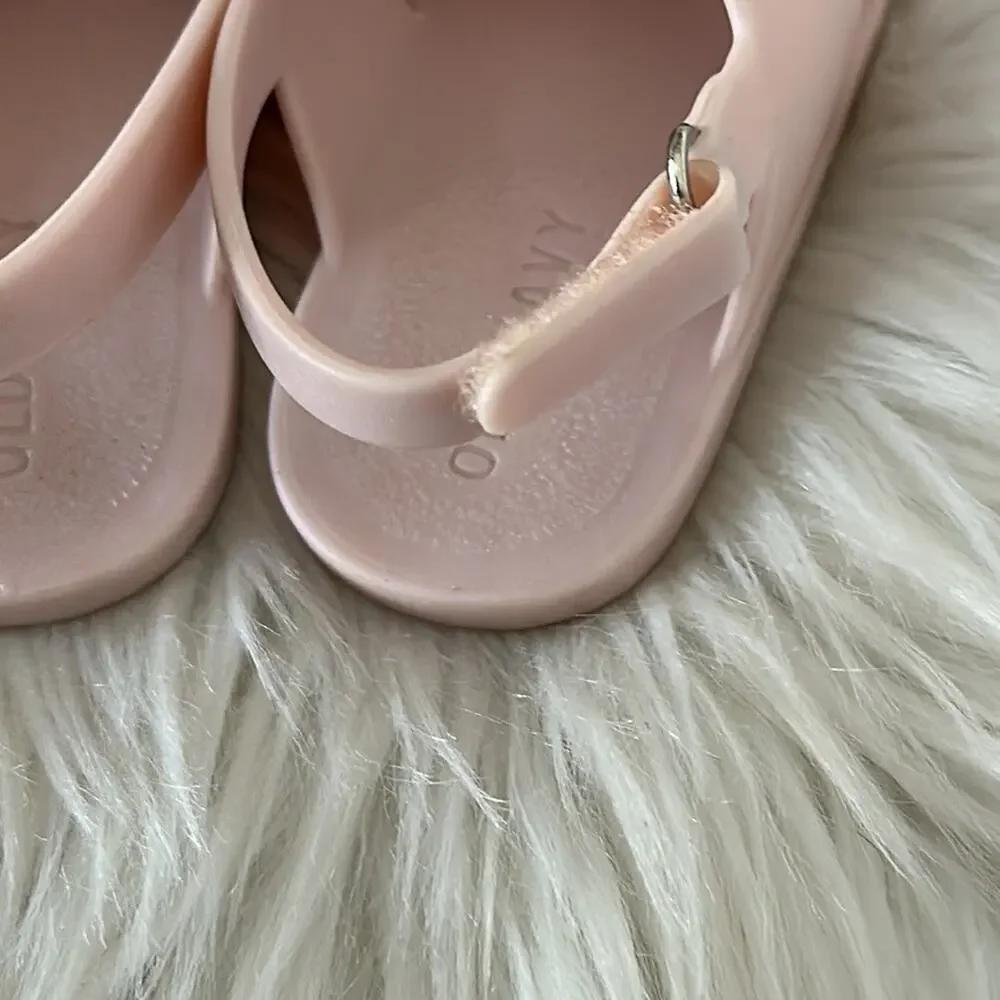 Old Navy | Pink Cross Strap Velcro Buckle Size 5